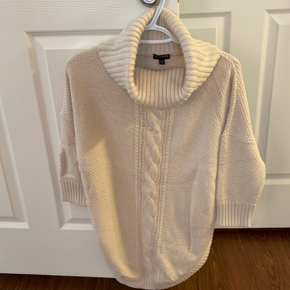Express sweater 3/4 sleeves
